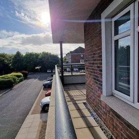 Apartment 3 Bedroom Centre *